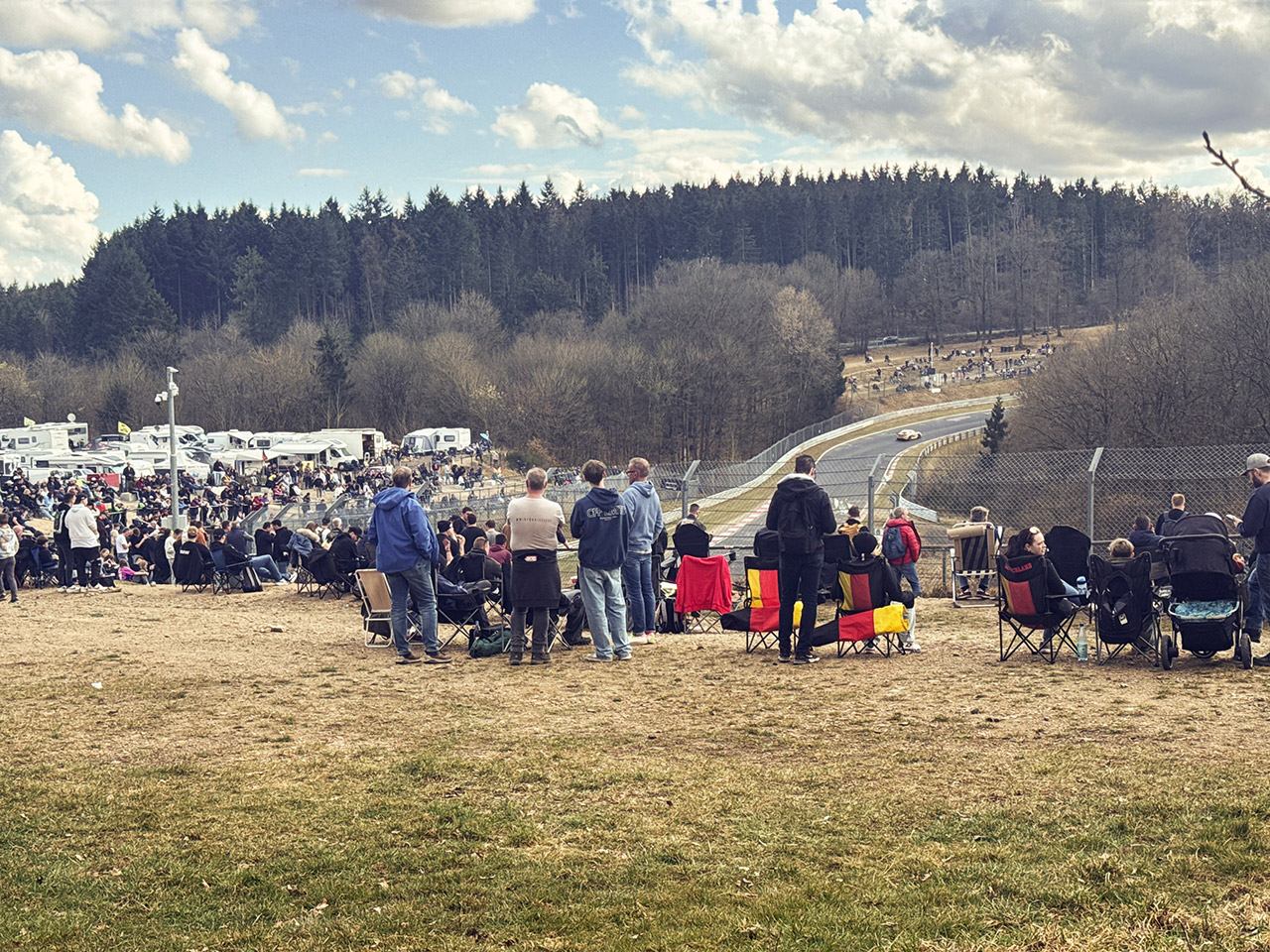 Rimgknipser-Handyfotos-Nuerburgring-NLS1-2025-29 Chris | Ringknipser Handyfotos Nürburgring NLS 1 2025