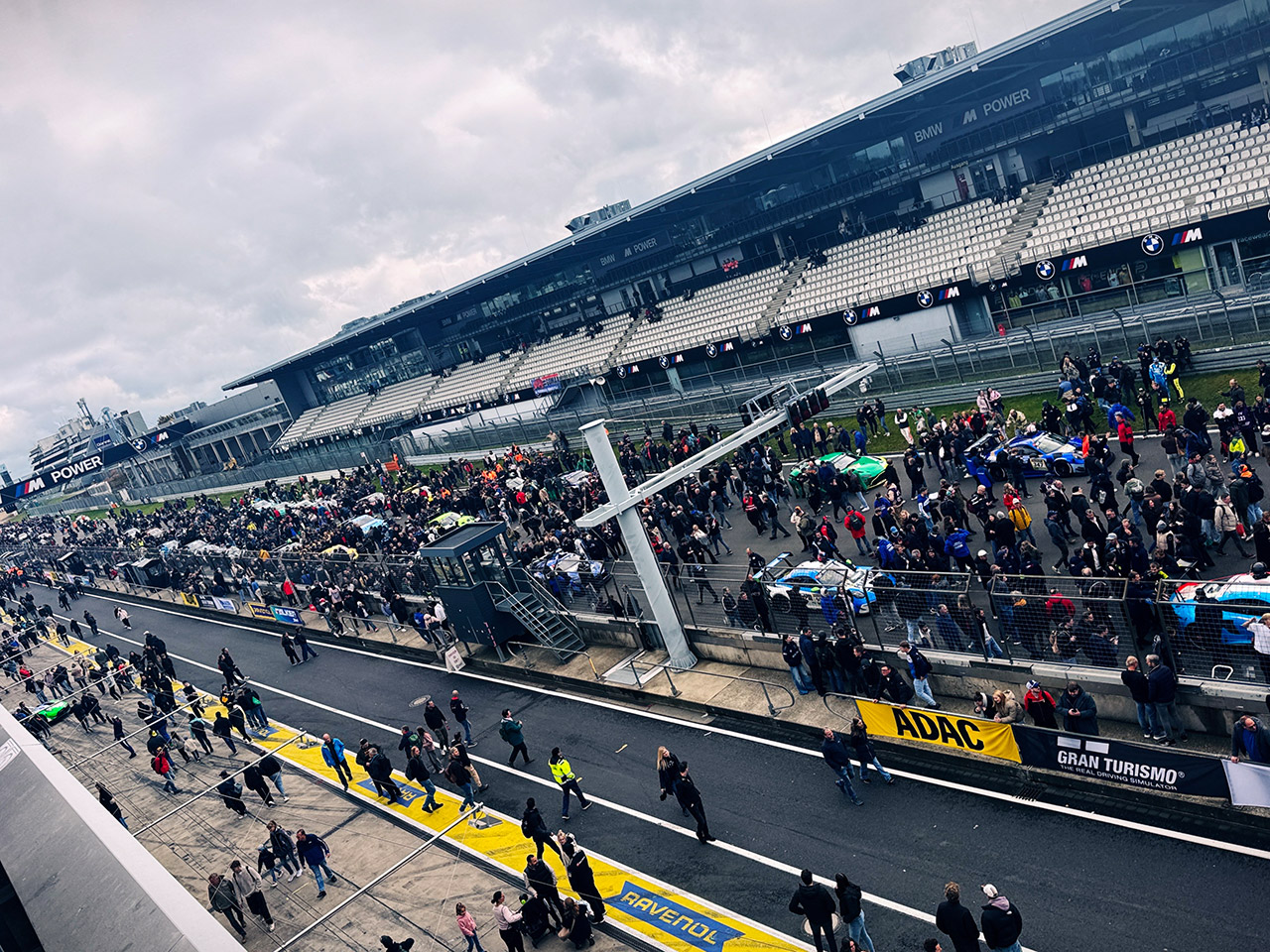 Chris | Ringknipser Handyfotos Nürburgring NLS 9 2025