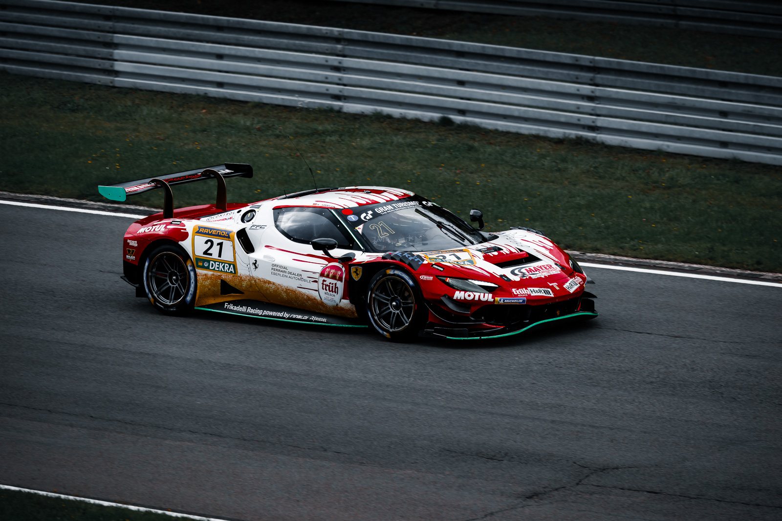 Chris Chris | Ringknipser Nürburgring NLS 9 2025: Frikadelli Racing Ferrari